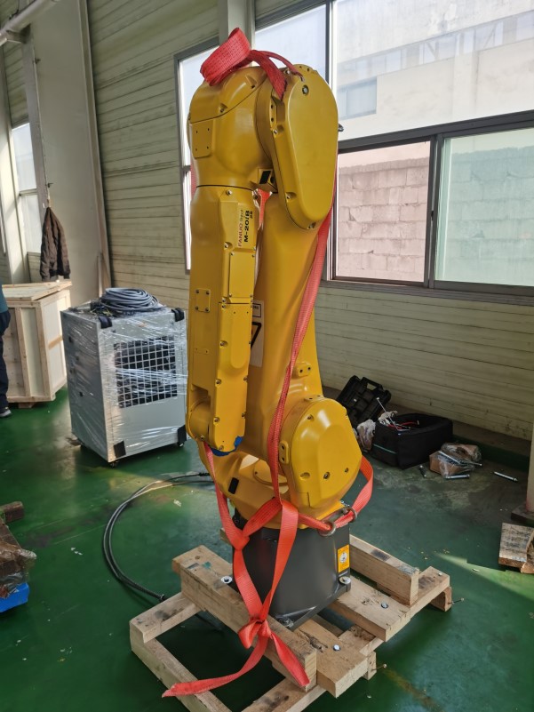 로봇3D레이저가공기, SL-RC2000,  로봇가공기, 레이저가공기, 로봇레이저가공기, 로봇3D레이저, SL LASER